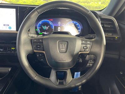 صورة 12 لـ 2025 Toyota CROWN ESTATE