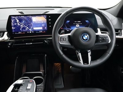 2025 BMW IX2 — миниатюра 15