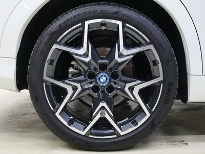 2025 BMW IX2 — миниатюра 4