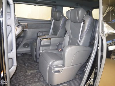 2024 Toyota ALPHARD — фото 15