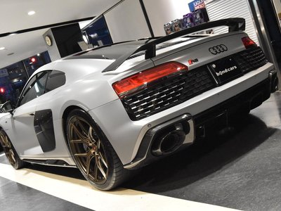 2024 AUDI R8 photo 3