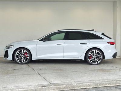 2025 AUDI S5 AVANT photo 9