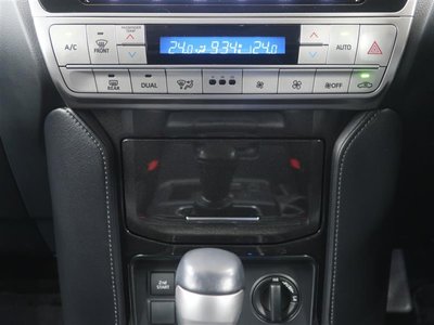 2021 Toyota LAND CRUISER PRADO — миниатюра 21