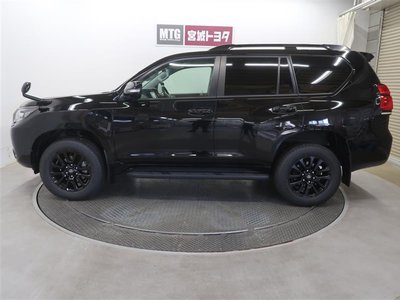 صورة 8 لـ 2021 Toyota LAND CRUISER PRADO