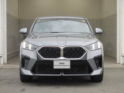 2025 BMW X2 photo 2