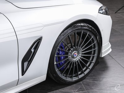 صورة 40 لـ 2024 BMW Alpina B8 GRAN COUPE