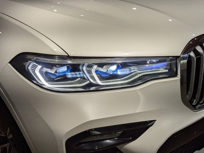 2019 BMW X7 photo 8