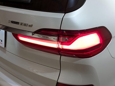 2019 BMW X7 photo 13