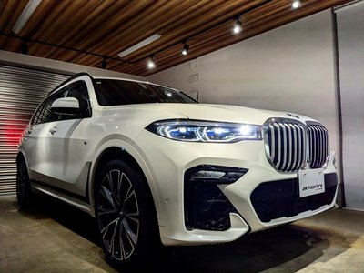 2019 BMW X7 photo 9