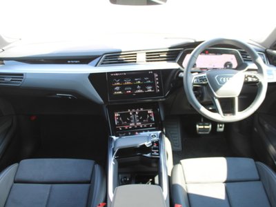 2024 AUDI Q8 SPORTBACK E-TRON thumbnail 21