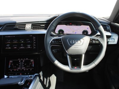 2024 AUDI Q8 SPORTBACK E-TRON thumbnail 22