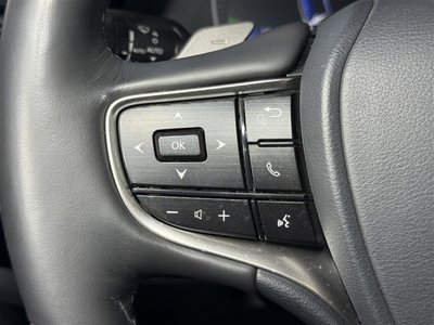 2023 Lexus ES — миниатюра 18