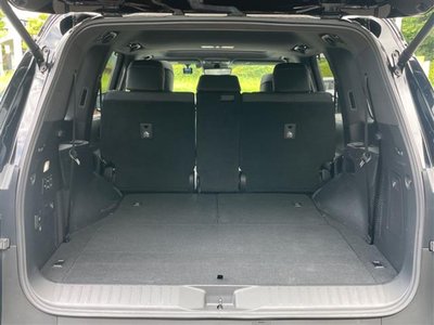 2023 Lexus LX — миниатюра 22