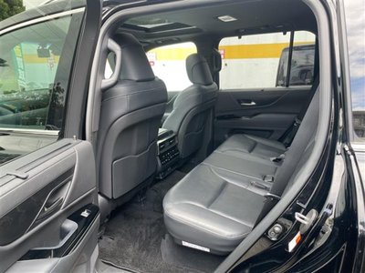 2023 Lexus LX — миниатюра 19