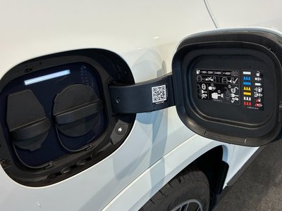 2026 Mercedes-BENZ EQE photo 11