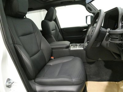 2025 Toyota LAND CRUISER 250 thumbnail 18