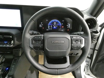 2025 Toyota LAND CRUISER 250 thumbnail 22