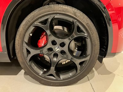 صورة 13 لـ 2025 ALFA Romeo STELVIO