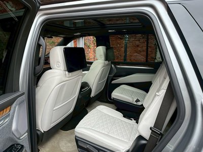 2025 Cadillac ESCALADE — миниатюра 61