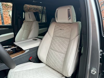 2025 Cadillac ESCALADE — миниатюра 32