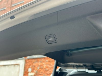 2025 Cadillac ESCALADE — миниатюра 71