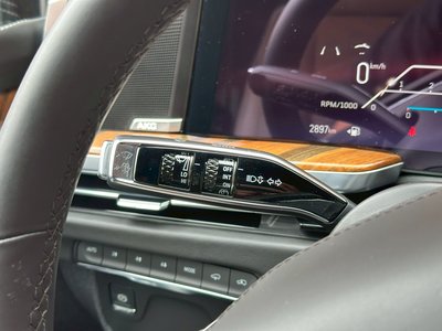 2025 Cadillac ESCALADE — миниатюра 44
