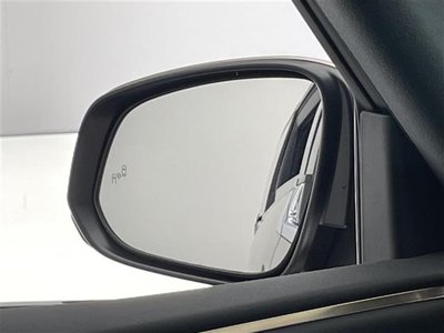 صورة 27 لـ 2024 Toyota ALPHARD
