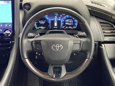 صورة 10 لـ 2024 Toyota ALPHARD