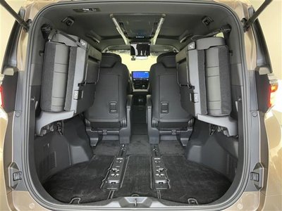 صورة 23 لـ 2024 Toyota ALPHARD