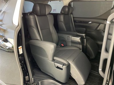 صورة 37 لـ 2021 Toyota ALPHARD