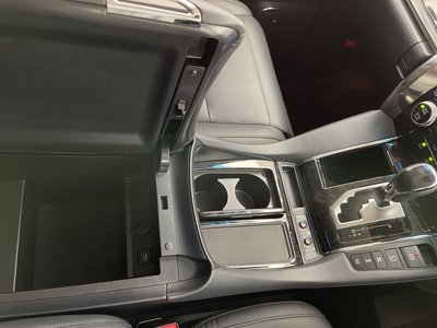 صورة 29 لـ 2021 Toyota ALPHARD