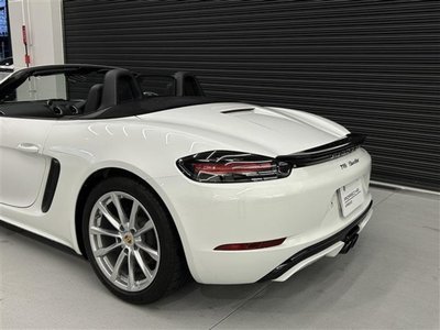 2018 Porsche 718 photo 4