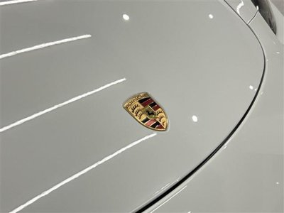 2018 Porsche 718 photo 8