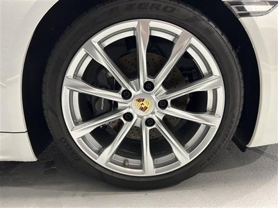 2018 Porsche 718 photo 11