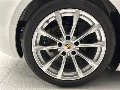 2018 Porsche 718 photo 12