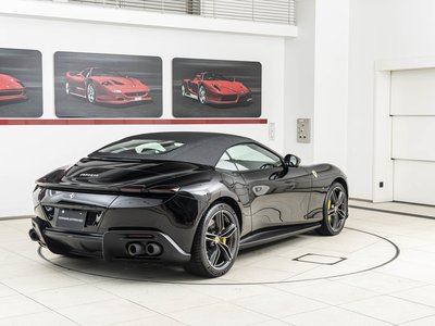 2025 Ferrari ROMA SPIDER thumbnail 25