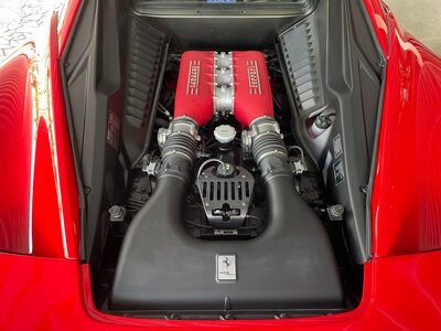 صورة 64 لـ 2010 Ferrari 458 ITALIA