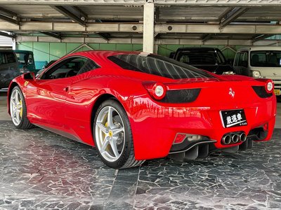 صورة 29 لـ 2010 Ferrari 458 ITALIA