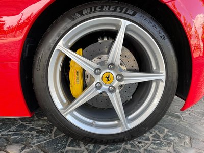 صورة 9 لـ 2010 Ferrari 458 ITALIA