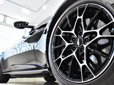 2020 Aston Martin VANTAGE — миниатюра 24