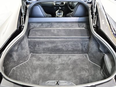 2020 Aston Martin VANTAGE — миниатюра 23