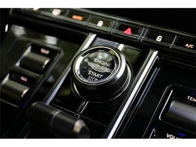 صورة 16 لـ 2025 Aston Martin VANTAGE
