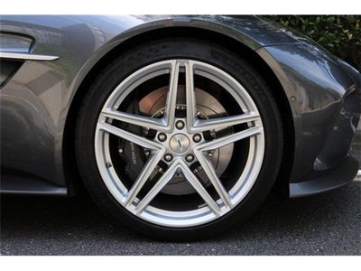 صورة 25 لـ 2025 Aston Martin VANTAGE