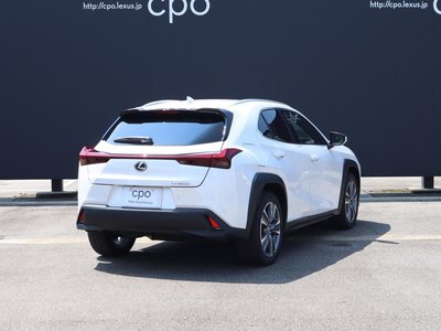 2025 Lexus UX — миниатюра 5