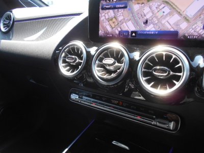 2025 Mercedes-BENZ GLA AMG photo 13