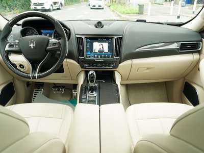 2017 Maserati LEVANTE — фото 14