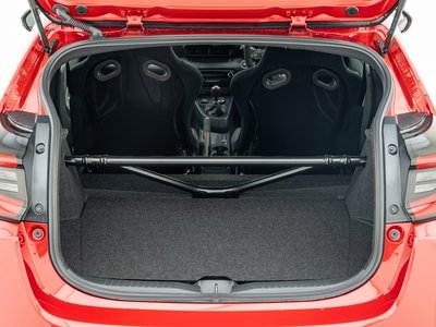 2023 Toyota GR YARIS — фото 18