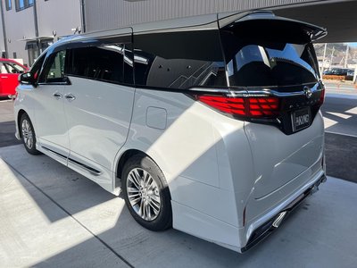 صورة 26 لـ 2024 Toyota ALPHARD