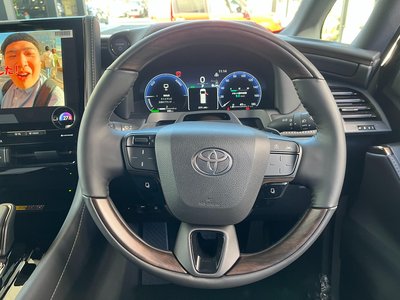 صورة 37 لـ 2024 Toyota ALPHARD