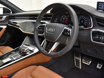 صورة مصغرة 21 لـ 2023 AUDI RS6 AVANT